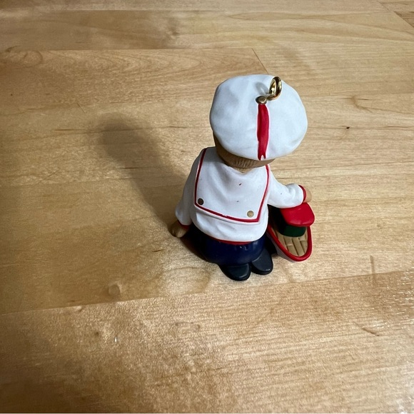 Vintage 1993 Hallmark Keepsake Ornaments The Bearingers Lot of 4 Family Bears - Picture 9 of 10